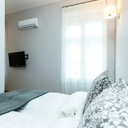 Apartment D8 Design &