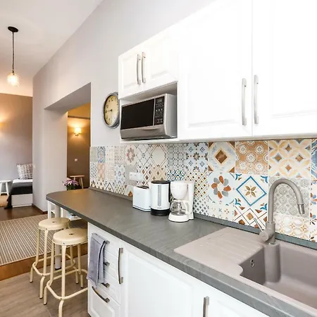Apartment D8 Design & Eger