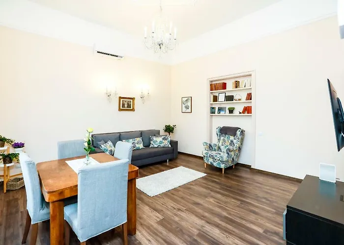 Apartmán D8 Design & *