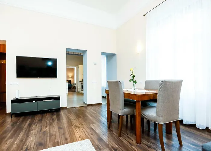 Apartmán D8 Design & *